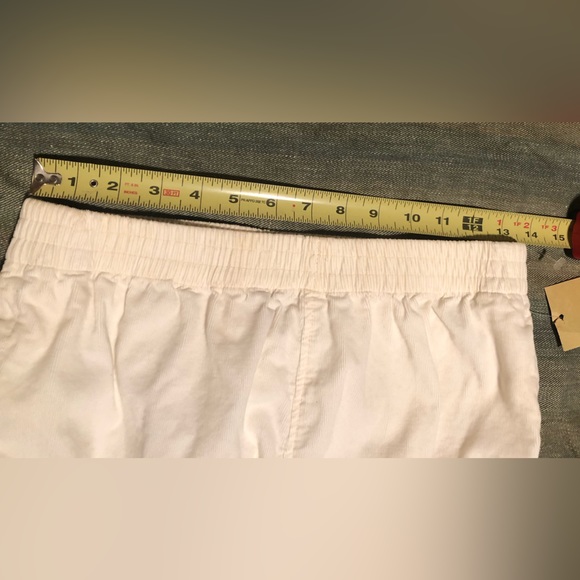 Saks Fifth Avenue light corduroy with elastic waist. Washed but never worn. - Picture 3 of 8